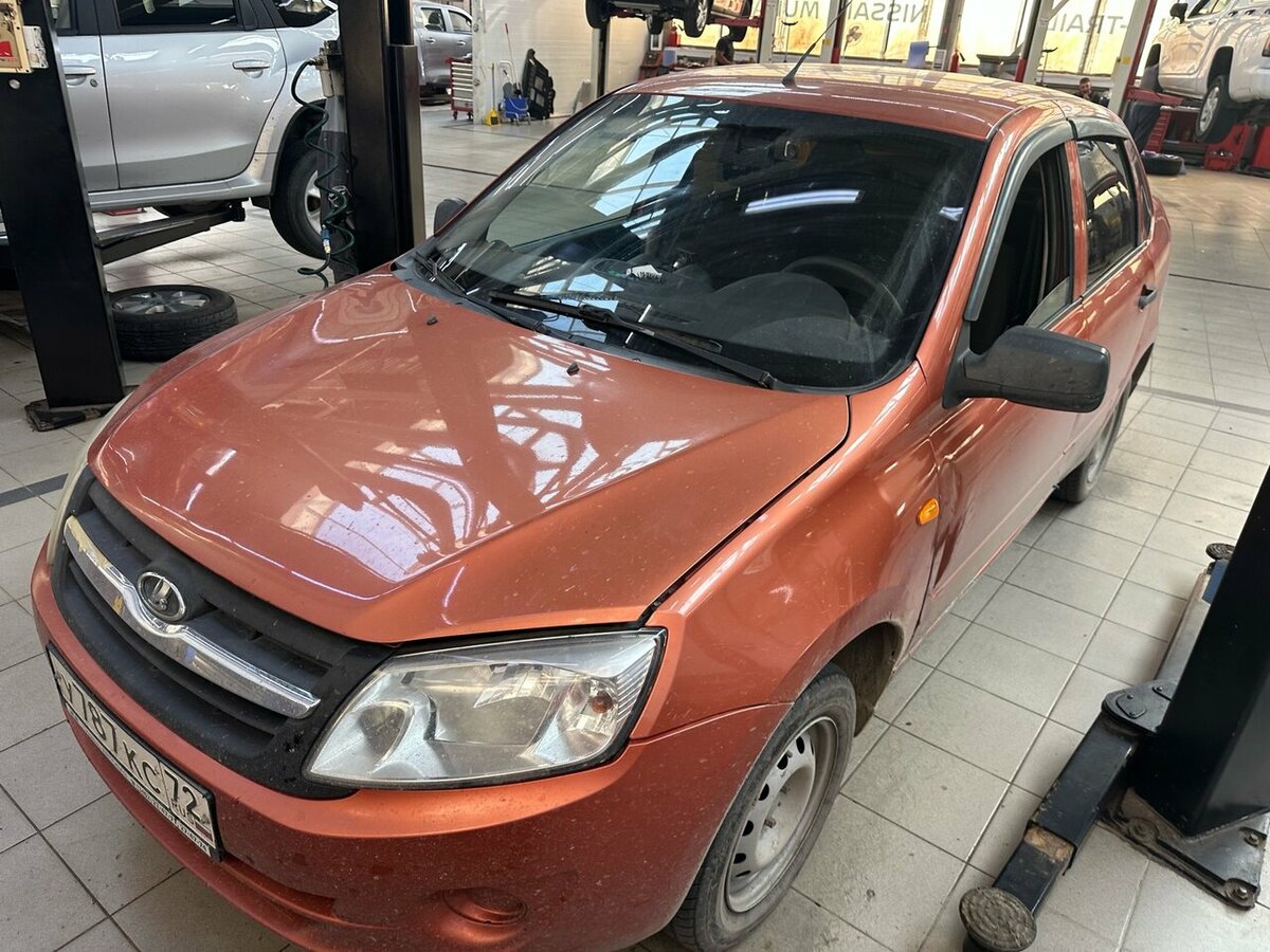 Открыть фотографии: Lada (ВАЗ) Granta I