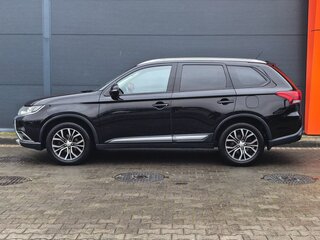 2015 Mitsubishi Outlander III Рестайлинг 2, чёрный, 1979000 рублей, вид 2