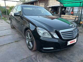 2011 Mercedes-Benz E-Класс 200 7G-Tronic IV (W212, S212, C207), чёрный, 1350000 рублей, вид 3