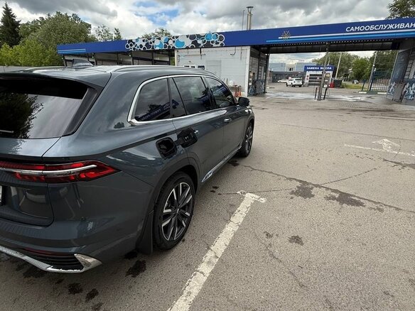 2023 Geely Monjaro I, серый, 3300000 рублей - вид 2
