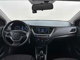2017 Hyundai Solaris II, белый, 895000 рублей, вид 5