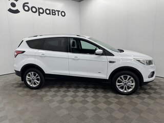 2017 Ford Kuga II Рестайлинг, белый, 1607000 рублей, вид 4