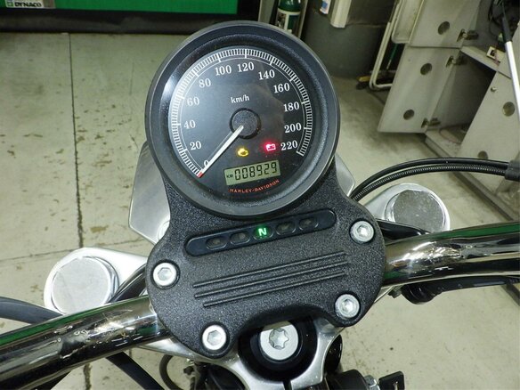 2011 Harley-Davidson Sportster 883, чёрный, 745000 рублей - вид 8