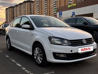 2018 Volkswagen Polo V Рестайлинг, белый, 650000 рублей, вид 1