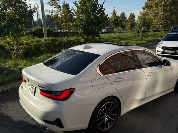 2021 BMW 3 серии 330i VII (G2x), белый, 3700000 рублей - вид 6