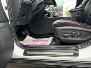 2021 Kia Sportage IV Рестайлинг, белый, 2850000 рублей, вид 5