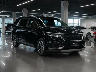 2022 Kia Carnival IV, чёрный, 3700000 рублей, вид 2