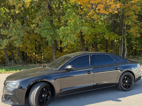 2012 Audi A8 Long III (D4), чёрный, 1500000 рублей