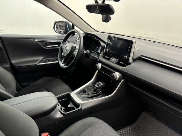 2020 Toyota RAV4 V (XA50), чёрный - вид 12