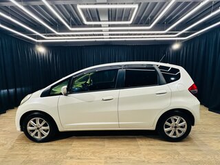 2013 Honda Fit II, белый, 959000 рублей, вид 3