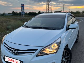 2015 Hyundai Solaris I Рестайлинг, белый, 890000 рублей, вид 2