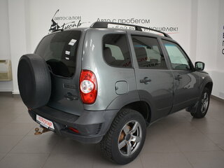 2019 Chevrolet Niva I Рестайлинг, серый, 789000 рублей, вид 4