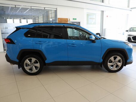 2019 Toyota RAV4 V (XA50), синий, 2990000 рублей, вид 4