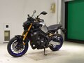2023 Yamaha MT-09 (FZ-09), серебристый - вид 2