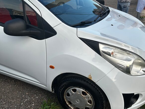 2010 Chevrolet Spark III, белый, 270000 рублей - вид 1
