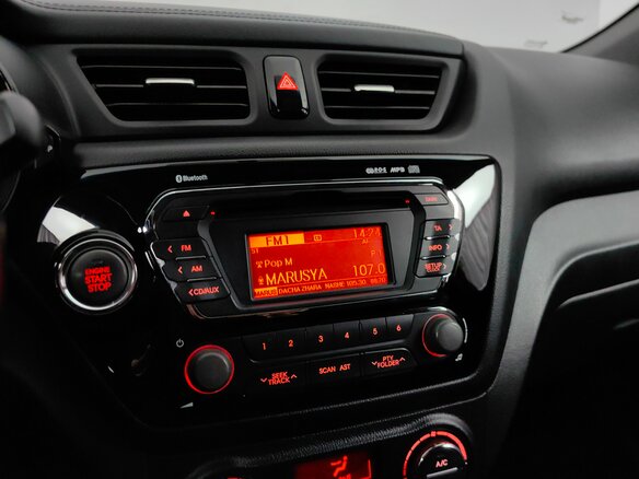 2012 Kia Rio 4-speed III, красный, 808000 рублей - вид 13