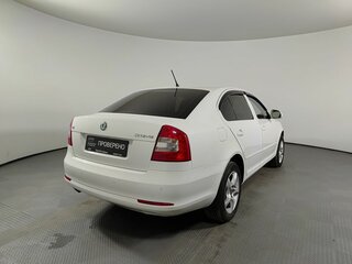 2013 Skoda Octavia II (A5) Рестайлинг, белый, 938200 рублей, вид 5