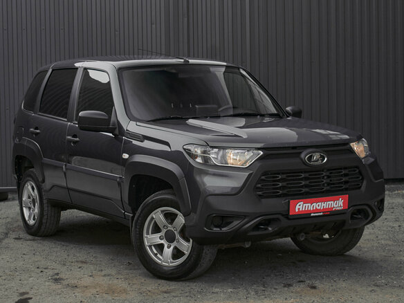 2021 Lada (ВАЗ) Niva, серый, 900000 рублей - вид 3