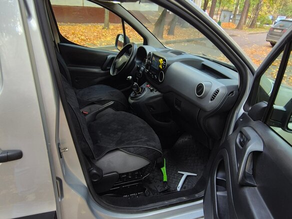 2013 Peugeot Partner, серебристый - вид 10