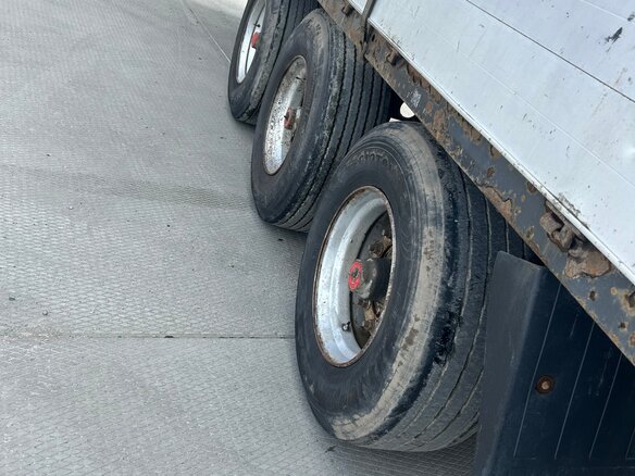 2003 Freightliner Columbia, красный, 1700000 рублей - вид 6