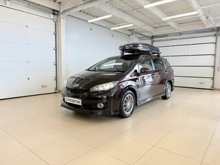 2010 Toyota Wish II, красный, 1249000 рублей, вид 2