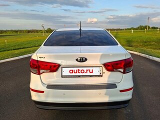 2016 Kia Rio III Рестайлинг, белый, 1150000 рублей, вид 2