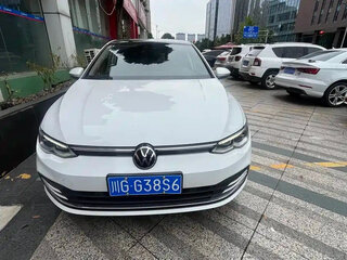 2022 Volkswagen Golf VIII, белый, 1599111 рублей, вид 2
