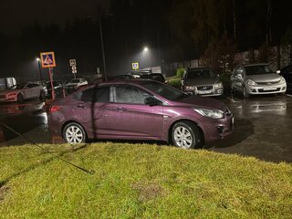 2013 Hyundai Solaris I, фиолетовый, 880000 рублей, вид 4