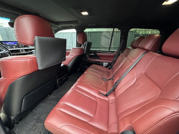 2019 Lexus LX 570 III Рестайлинг 2, белый, 7999999 рублей - вид 19