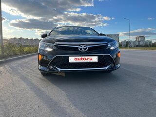 2015 Toyota Camry VII (XV50) Рестайлинг, белый, 2000000 рублей, вид 1