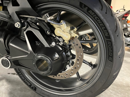 2020 BMW R 1250 RS, синий, 1420000 рублей, вид 4