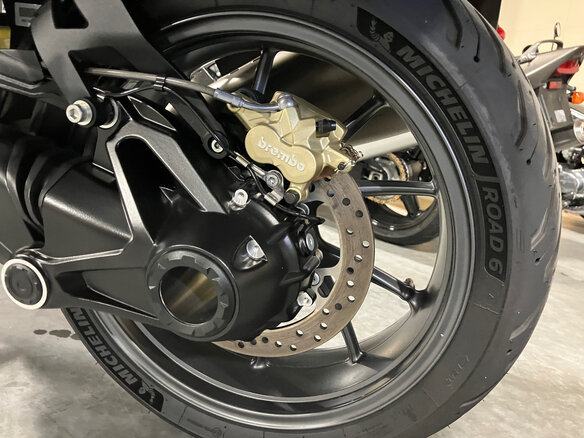 2020 BMW R 1250 RS, синий, 1420000 рублей - вид 3