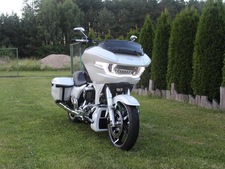 2024 Harley-Davidson Road Glide, белый, 2417310 рублей, вид 2
