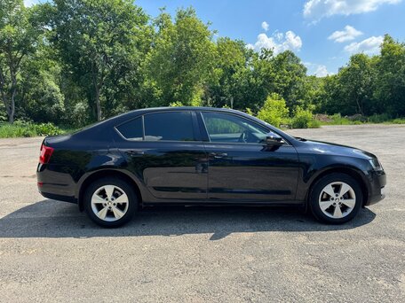 2014 Skoda Octavia III (A7), чёрный, 1070000 рублей, вид 4