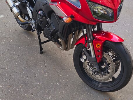 2013 Yamaha FZ1, красный, 867000 рублей, вид 3