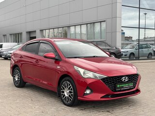 2020 Hyundai Solaris II, красный, 1400000 рублей, вид 3