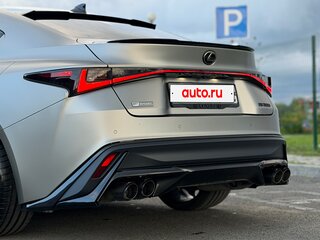 2023 Lexus IS 300 III Рестайлинг 2, серый, 7890000 рублей, вид 4
