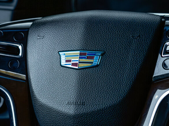 2019 Cadillac Escalade IV, чёрный, 3650000 рублей - вид 35