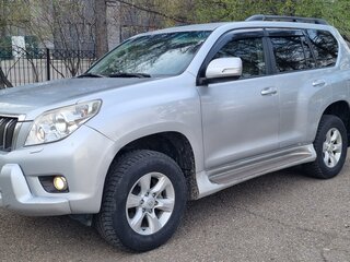 2010 Toyota Land Cruiser Prado 150 Series, серебристый, 2850000 рублей, вид 1