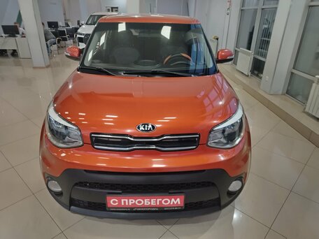 2017 Kia Soul II Рестайлинг, оранжевый, 1273000 рублей, вид 5