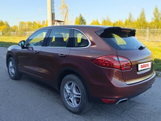 2011 Porsche Cayenne S II (958), коричневый, 2225000 рублей, вид 4