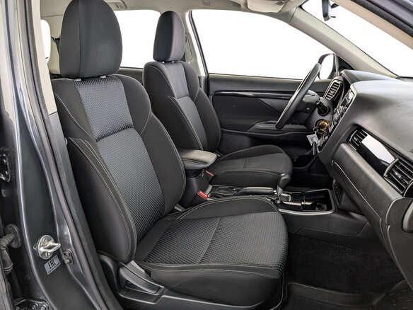 2019 Mitsubishi Outlander III Рестайлинг 3, серый, 1710000 рублей - вид 22