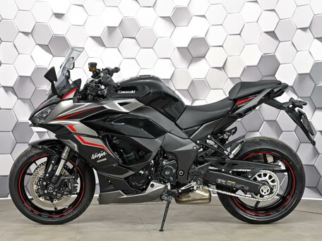 2024 Kawasaki Ninja 1000 SX, чёрный, 1479000 рублей, вид 4