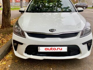 2018 Kia Rio IV, белый, 980000 рублей, вид 3