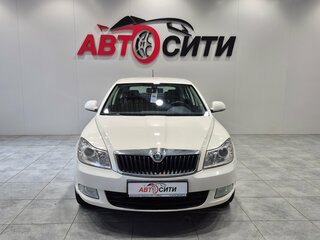 2012 Skoda Octavia II (A5) Рестайлинг, белый, 850000 рублей, вид 2