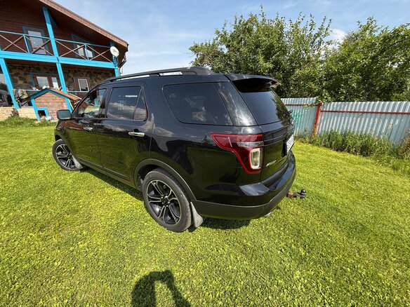 2015 Ford Explorer Sport V, чёрный, 2350000 рублей - вид 10