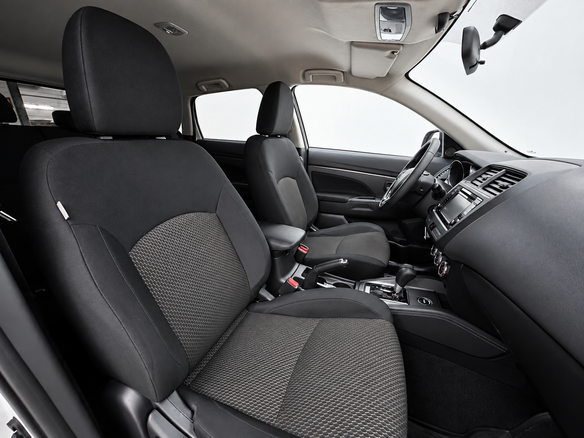 2019 Mitsubishi ASX I Рестайлинг 2, белый, 1730000 рублей - вид 12
