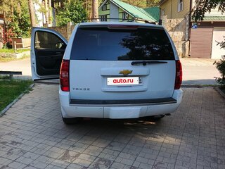 2013 Chevrolet Tahoe 6AT III, белый, 4100000 рублей, вид 2