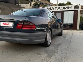 1998 Mercedes-Benz E-Класс 320 II (W210, S210), синий, 670000 рублей, вид 4
