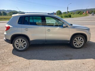 2010 Volkswagen Tiguan I, серебристый, 1040000 рублей, вид 2